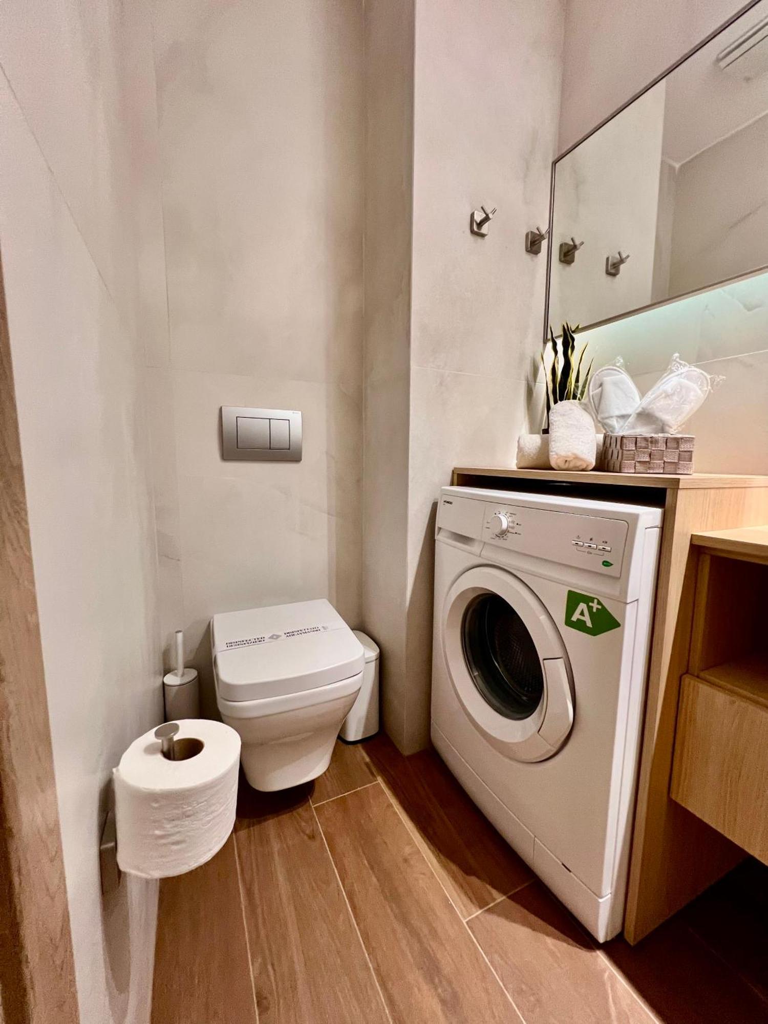 Central Studio Semi-Basement Heraklion  ภายนอก รูปภาพ
