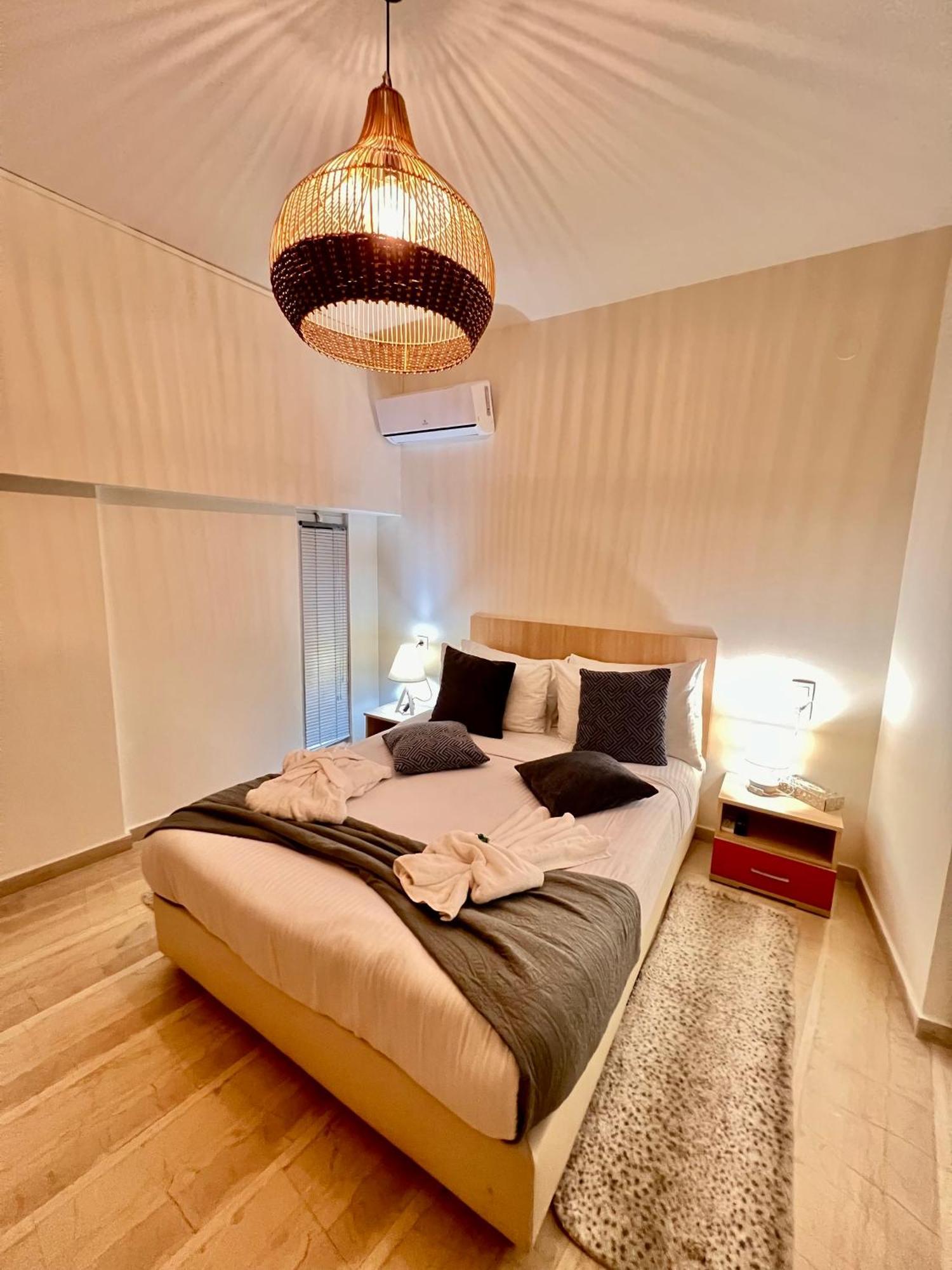 Central Studio Semi-Basement Heraklion  ภายนอก รูปภาพ